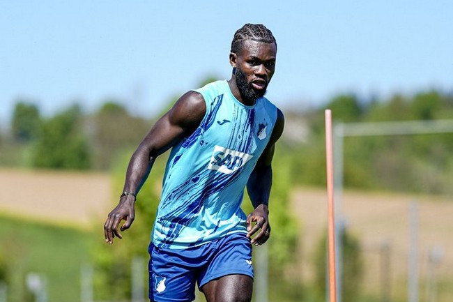 Ihlas Bebou de retour à l'entrainement