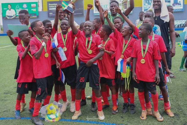 Clermont Foot remporte le tournoi de détection U13 organisé par African Initiative